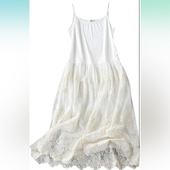 Floral Lace Trim Camisole Dress
Spaghetti Straps Ivory S - Picture 4 of 8